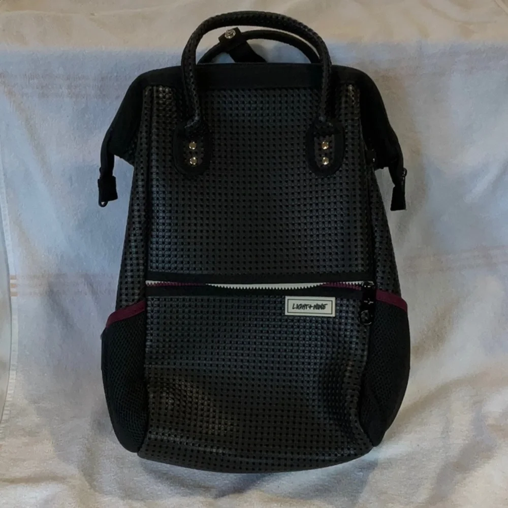 NEW LIGHT+NINE Kids' Black Tweeny Short Final Backpack
